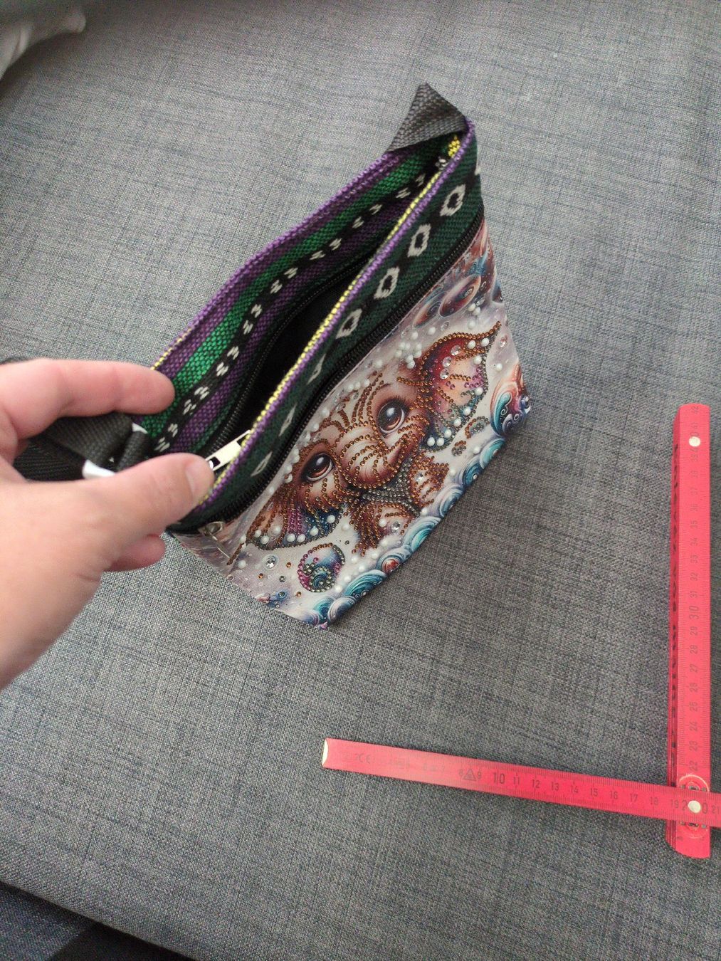 Taschen: Umhängetasche Elefant ca. 22x22cm – Neu (gemäss Beschreibung) aus Steinach von End 1