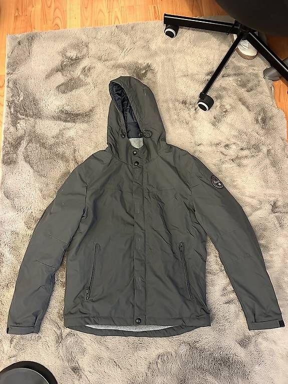 Napapijri Vestes: Napapijri Winterjacke L – D'occasion à Gockhausen par louparent