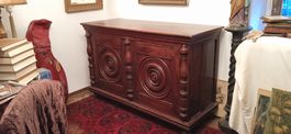 credenza antica in noce