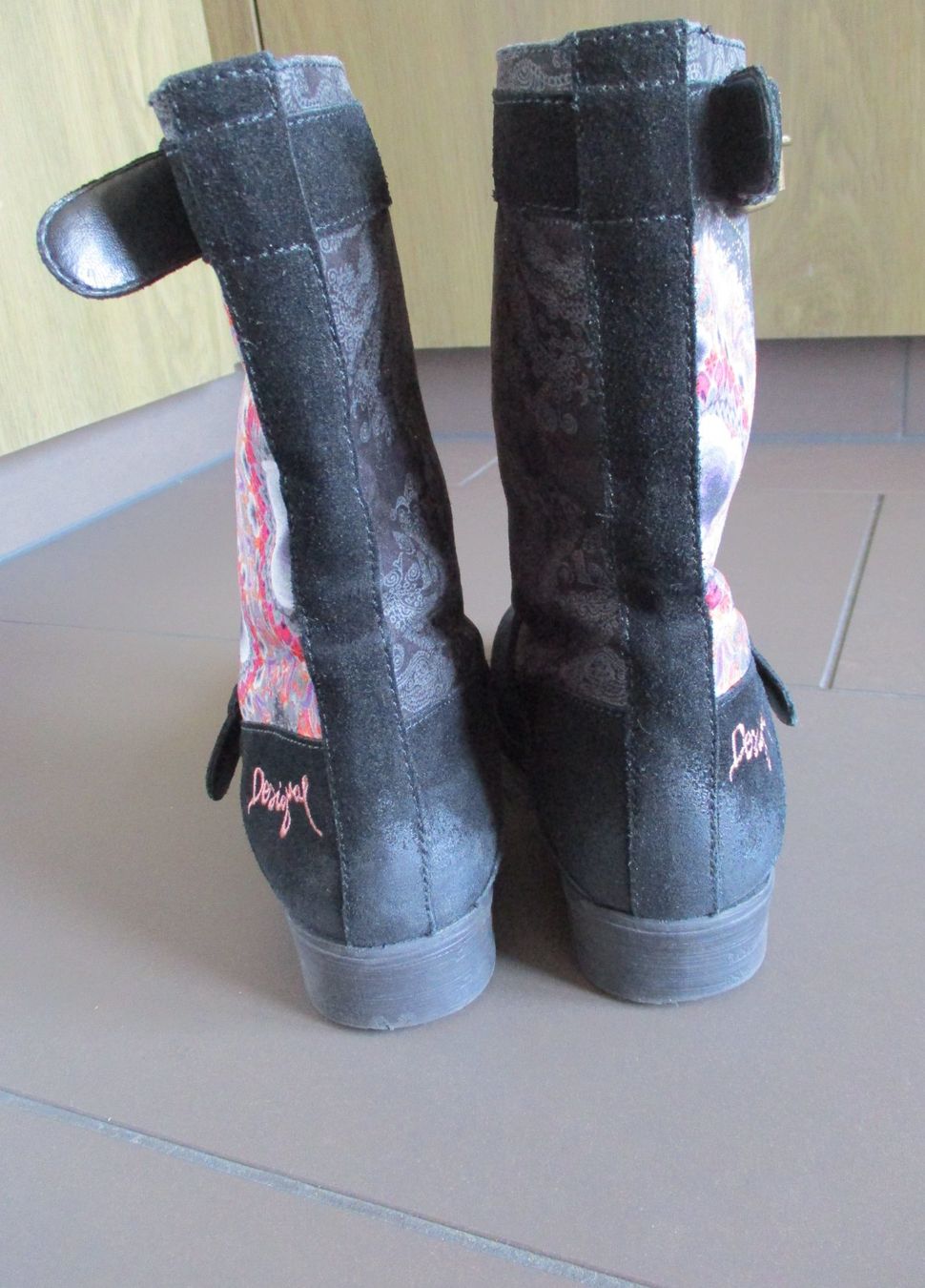 Desigual Damenschuhe: Desigual - Country Stiefel Gr. 39 – Gebraucht aus Jona von Loki40 3