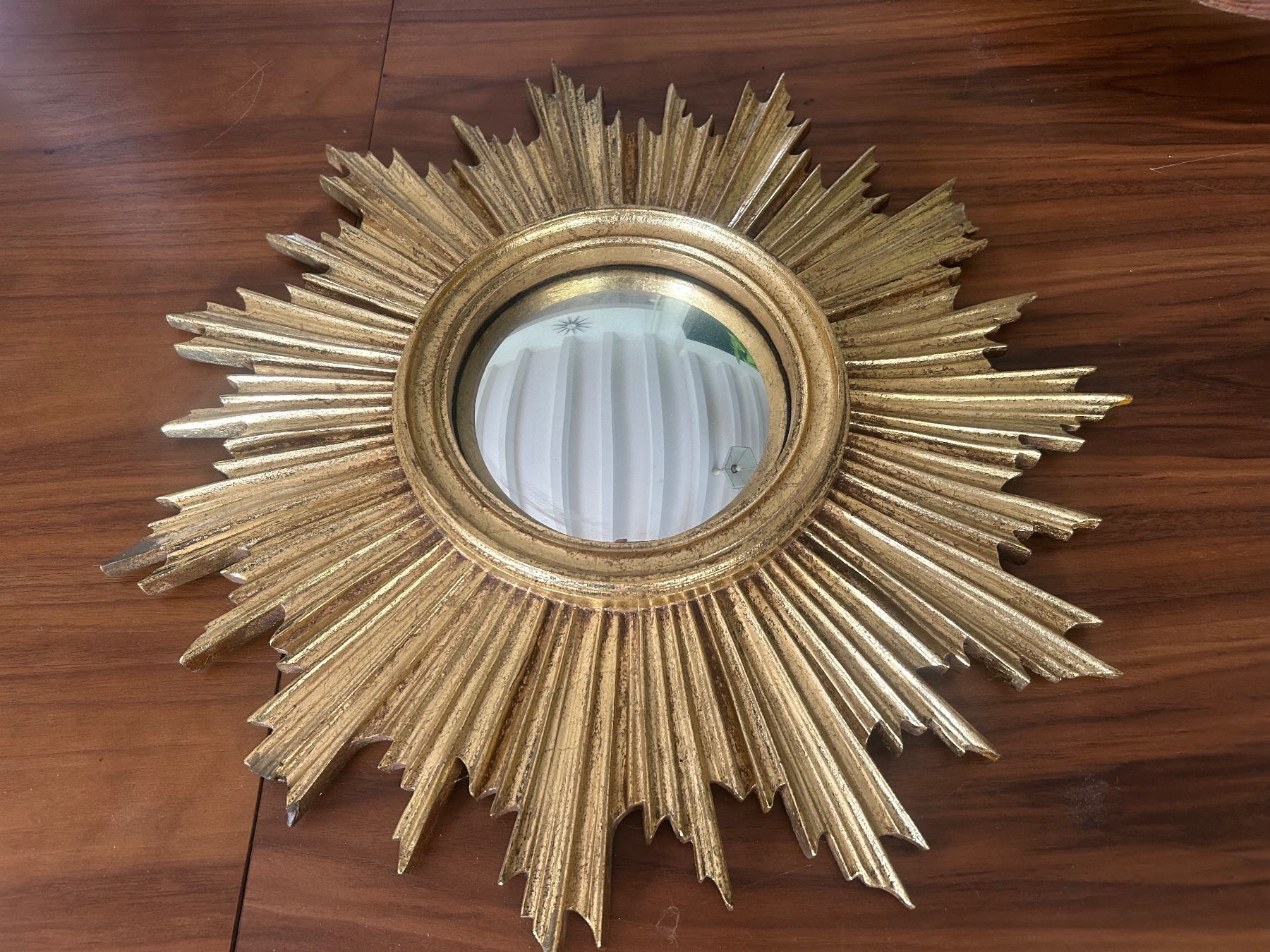 Specchi: Miroir Soleil Convexe doré a la feuille – Usato da Genève venduto da dumase