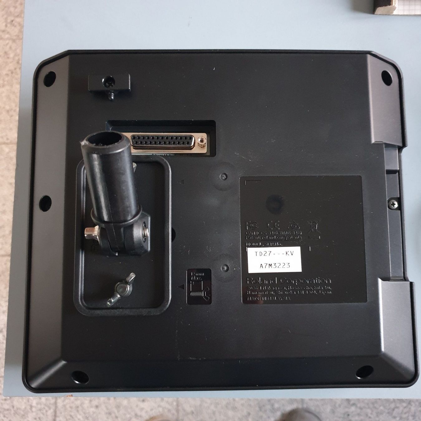Roland Strumenti musicali: Roland Drum Modul TD 27 – Usato da Oftringen venduto da Dasan 1