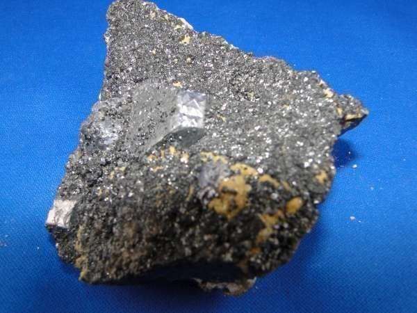 Minerali & Pietre curative: Galena mit Sphalerit und Siderit – Usato da Schinznach Bad venduto da Demerald 4