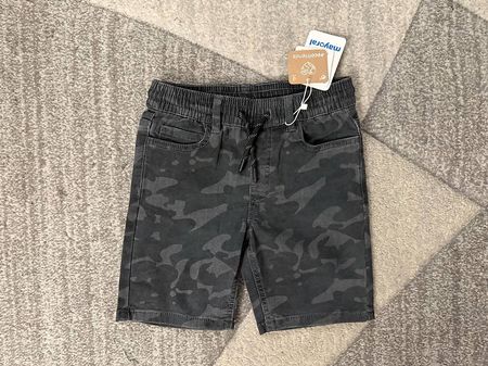 Shorts Mayoral Gr.116 Neu