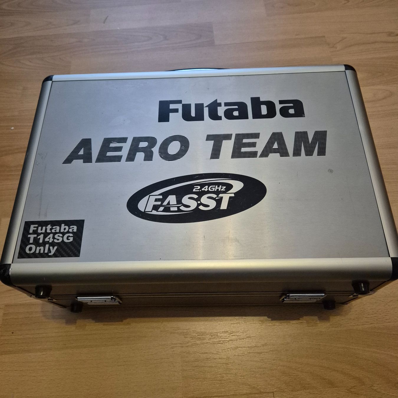 Futaba Telecomando: Futaba T14SG mit Koffer und 3 Empfängern – Usato da Arbon venduto da Mogmog4 4