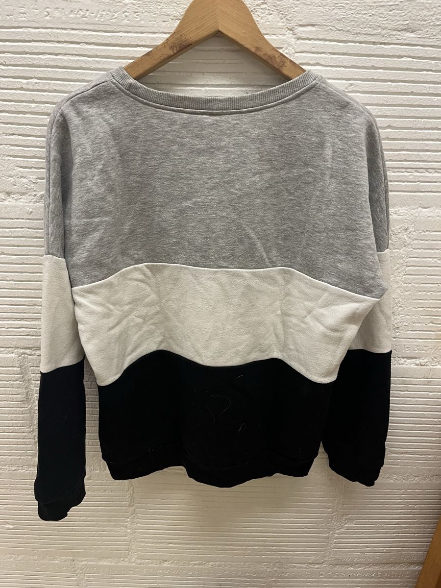 Maglioni & Felpe: Sweatschirt mit Schriftzug - Grösse M – Usato da Meilen venduto da jes_c25c 2