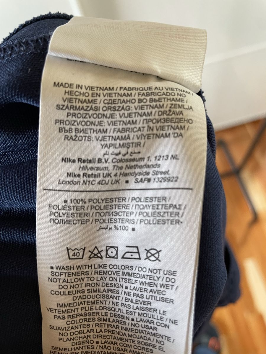 Nike Pantaloni: Nike Trainerhose Gr. 147 - 158 – Usato da Rümlang venduto da resale35 4