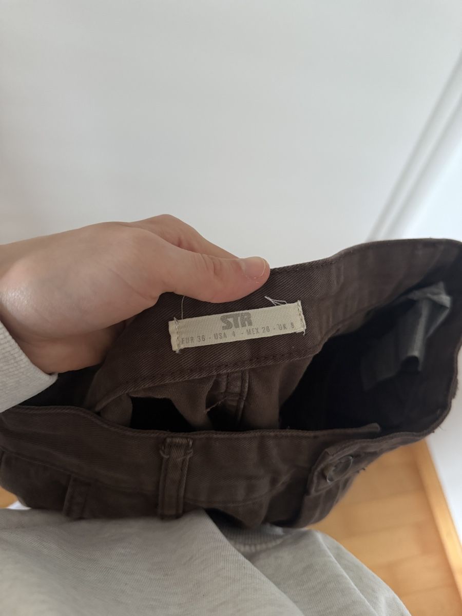 Stradivarius Hosen: Stradivarius Cargohose – Gebraucht aus Villigen von Liviaange 2