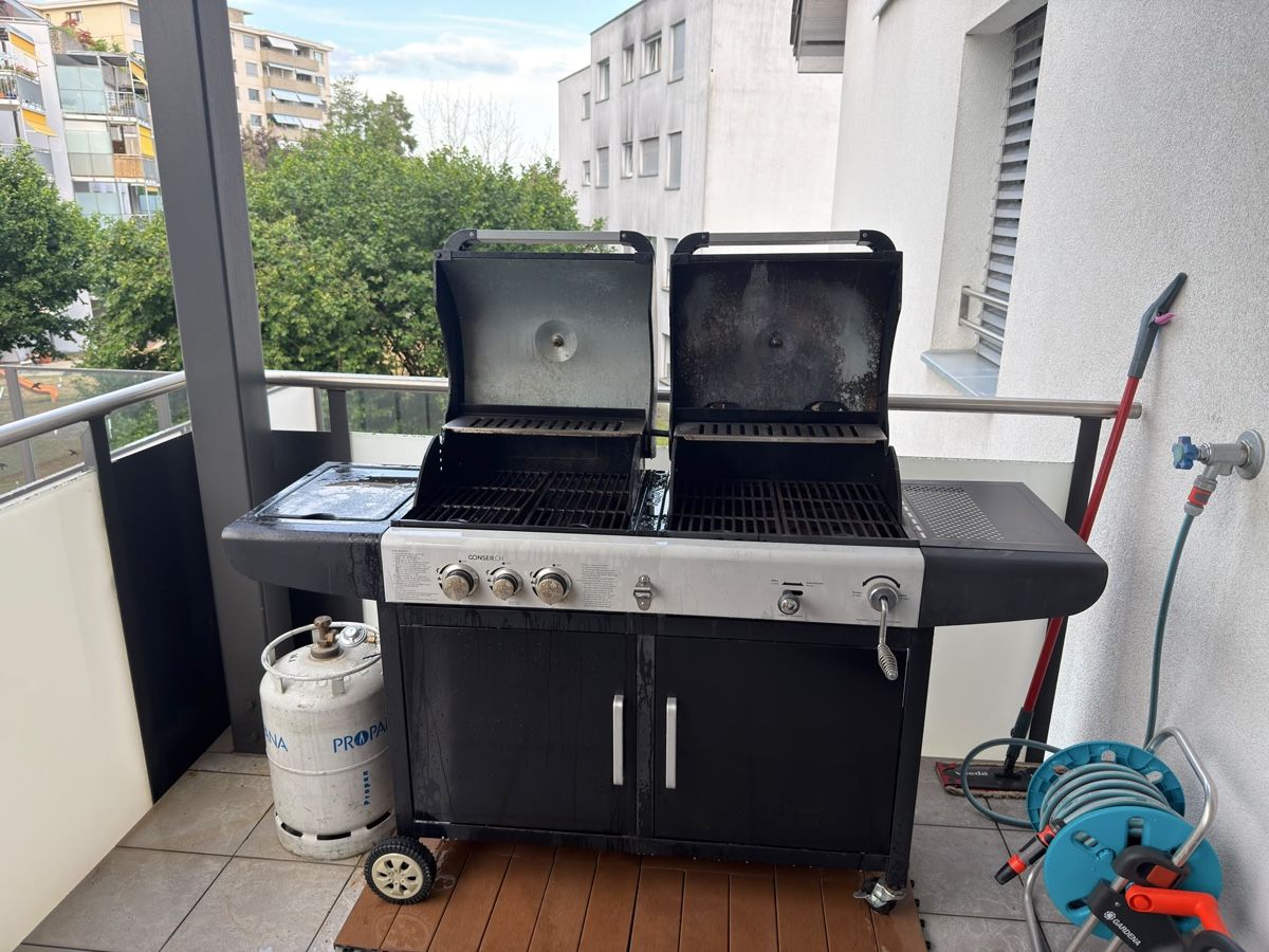 Griglie: Kombigrill Gas und Holzkohle BBQ – Usato da Niederglatt ZH venduto da Giusko 2