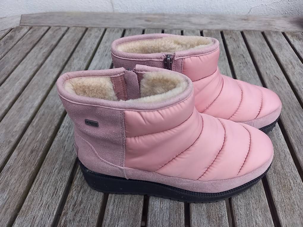Ugg Scarpe da donna: UGG Winterstiefel halbhoch – Usato da Au SG venduto da Dhana03 4