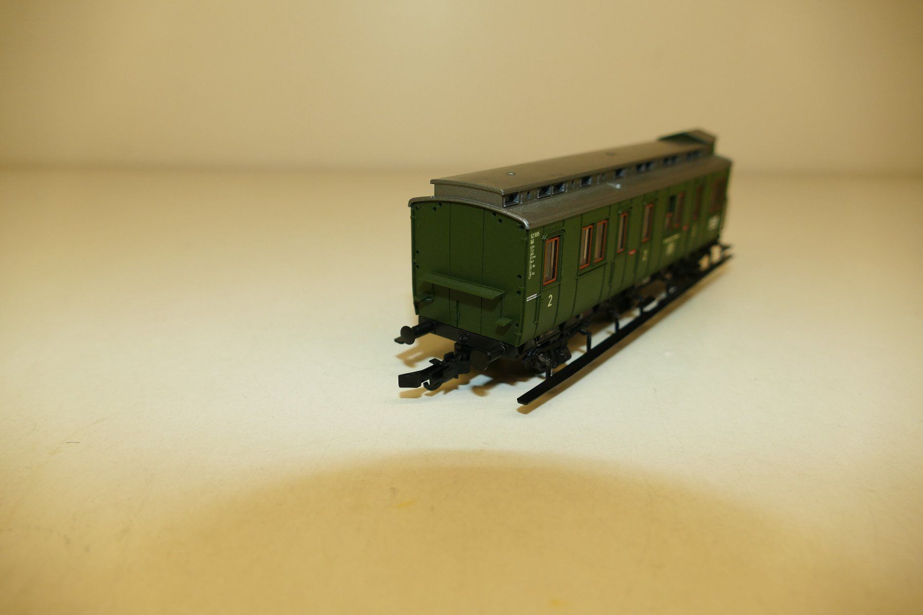 Roco Modelleisenbahnen: Roco H0: DB 2.Kl. Abteilwagen 3-achsig – Gebraucht aus Niederhasli von rail-duerst 4