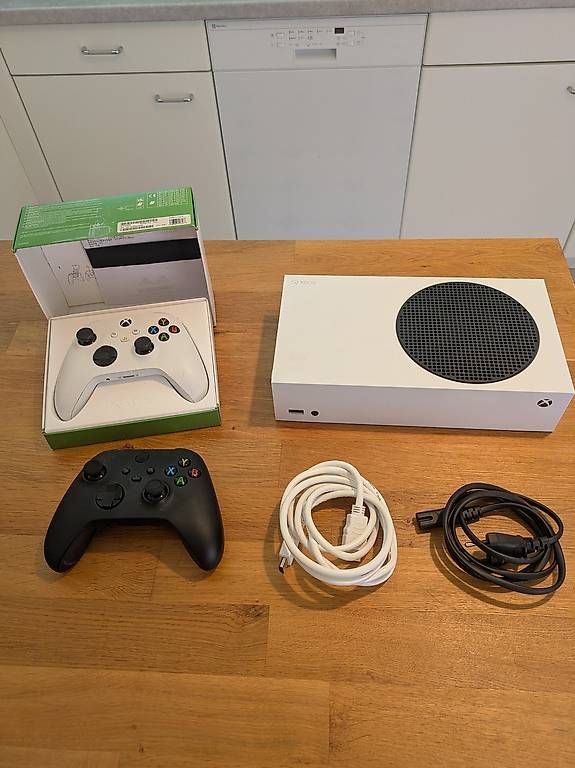 Console: Xbox serie S 512GB – Usato da Pully venduto da gil_bpw8