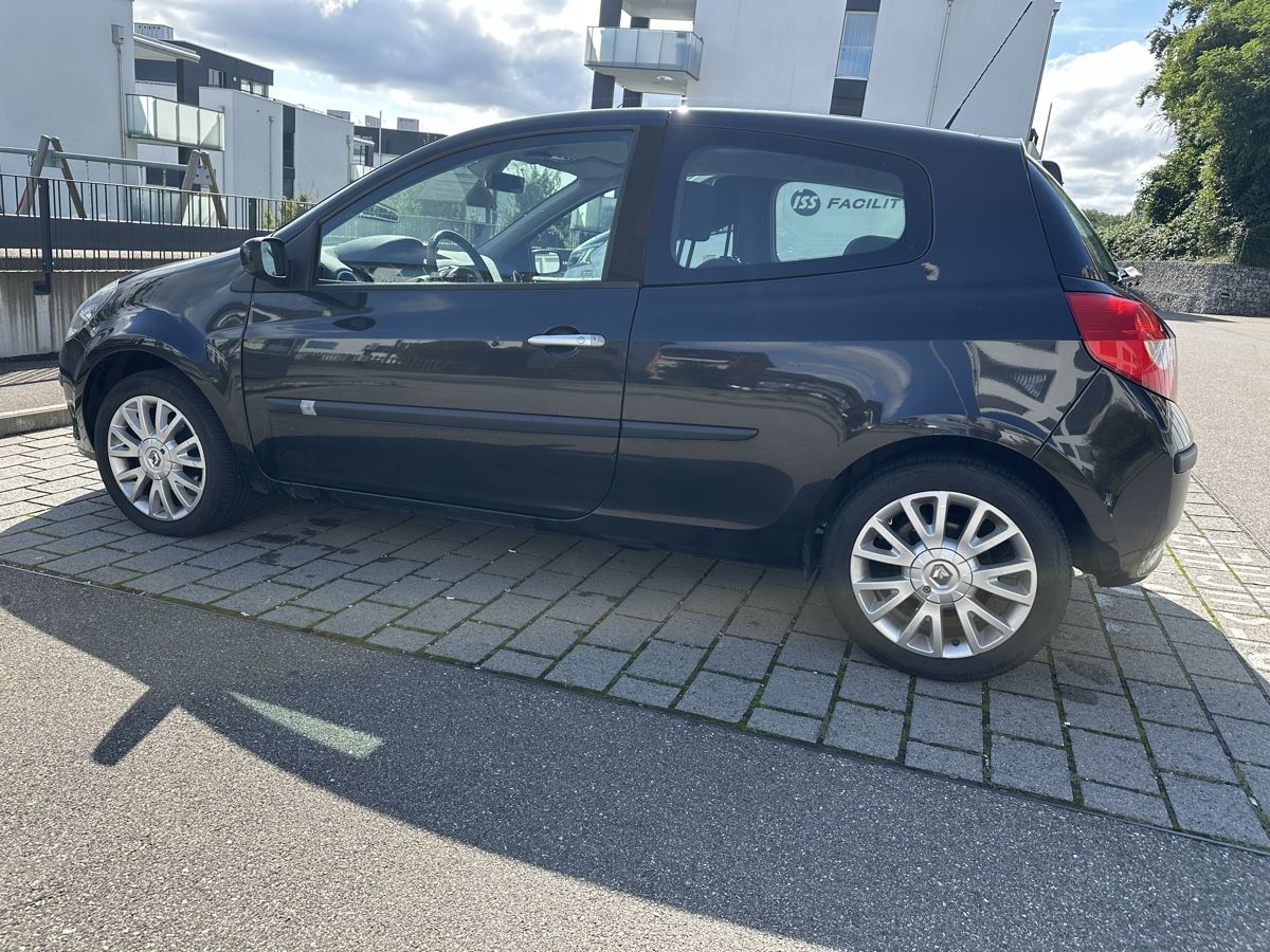 Pneumatici & Ruote complete: Reifen 16 Zoll Renault Clio – Usato da Schaffhausen venduto da MRSebastian 1
