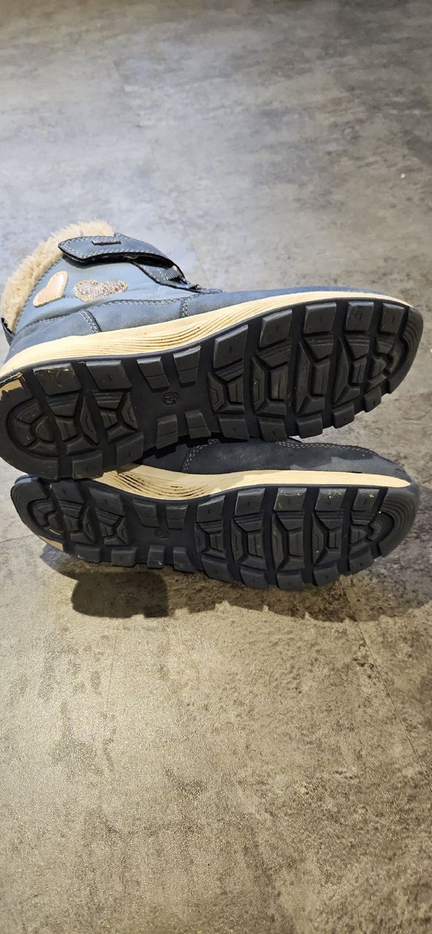 Scarpe per ragazze: Winterschuhe Gr. 35 – Usato da Schönholzerswilen venduto da rs__6htq 1