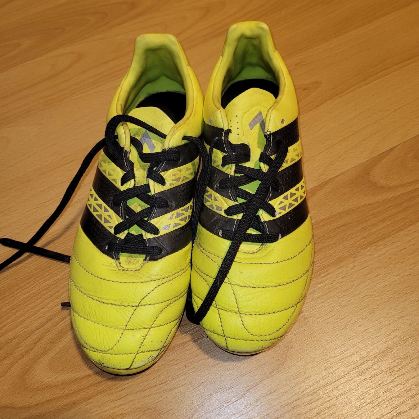 Scarpe per ragazzi: fussballschuhe sport adidas – Usato da Reichenburg venduto da AK307