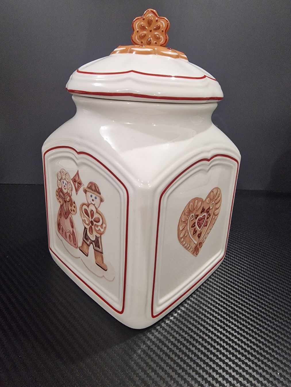 Villeroy & Boch Tutte le decorazioni: Villeroy Boch Ginger Gebäckdose Weihnachten – Usato da Oberglatt ZH venduto da Alischa1
