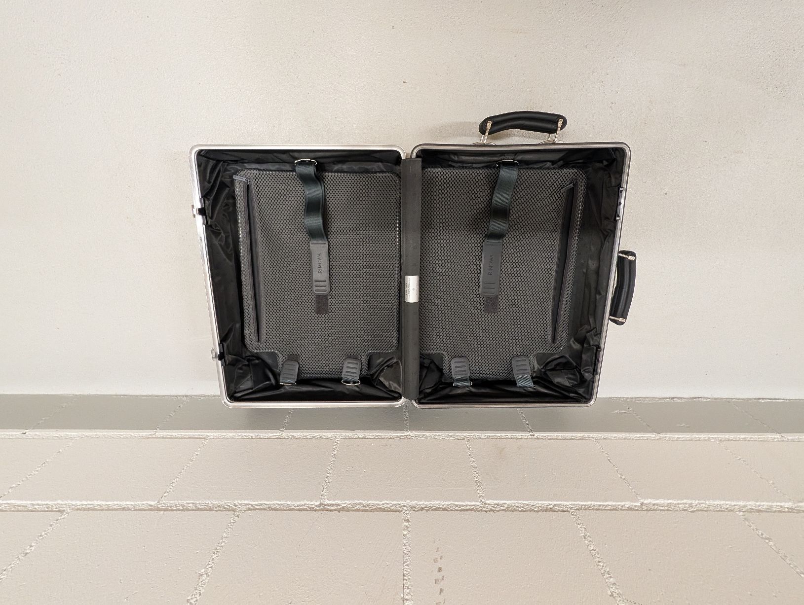 Rimowa Valigie: Rimowa Classic Cabin – Usato da Feusisberg venduto da Blueskys01 2