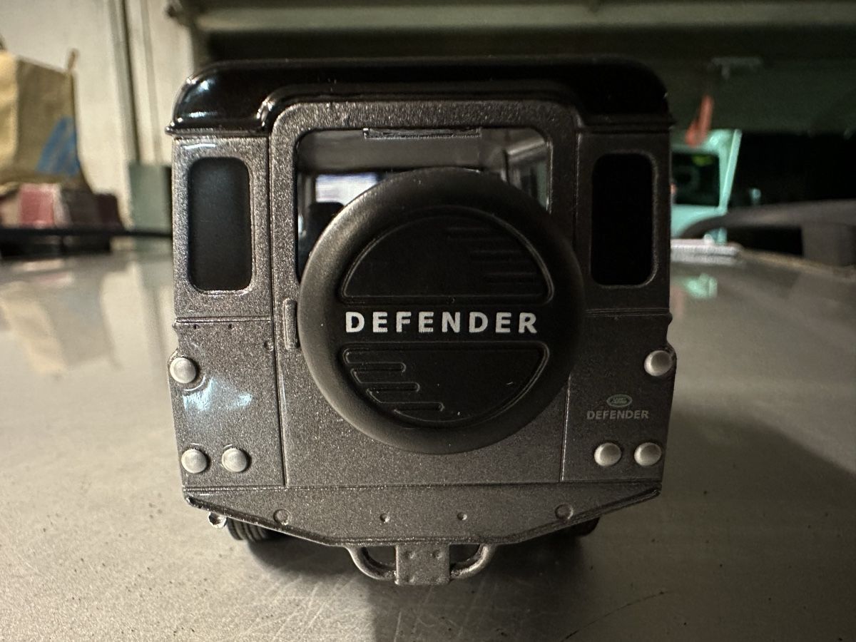 Land Rover Modellini d'auto: Land Rover gb defender  – Nuovo e nell'imballaggio originale da Reinach AG venduto da rares75 2