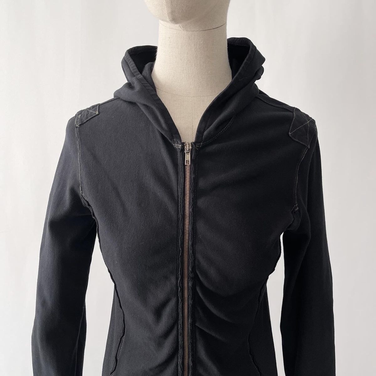 Maglioni & Felpe: TRANSIT PAR SUCH Hoodie – Usato da Freienbach venduto da Avviivva_Shop 1
