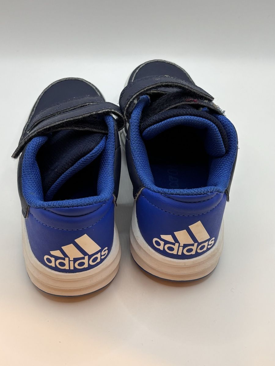 Adidas Chaussures garçon: Adidas Kinderschuhe Gr. 28 – D'occasion à Lupsingen par Butzelma 1