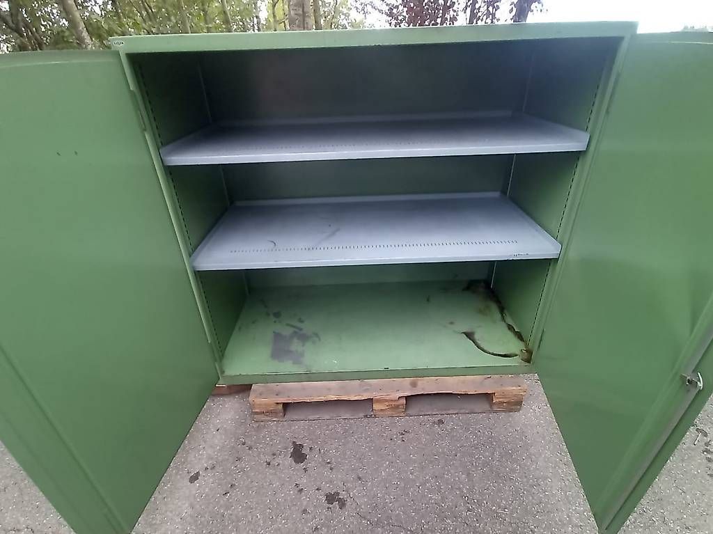 Armadi: Lista Schrank – Usato da Gommiswald venduto da powerlift 1