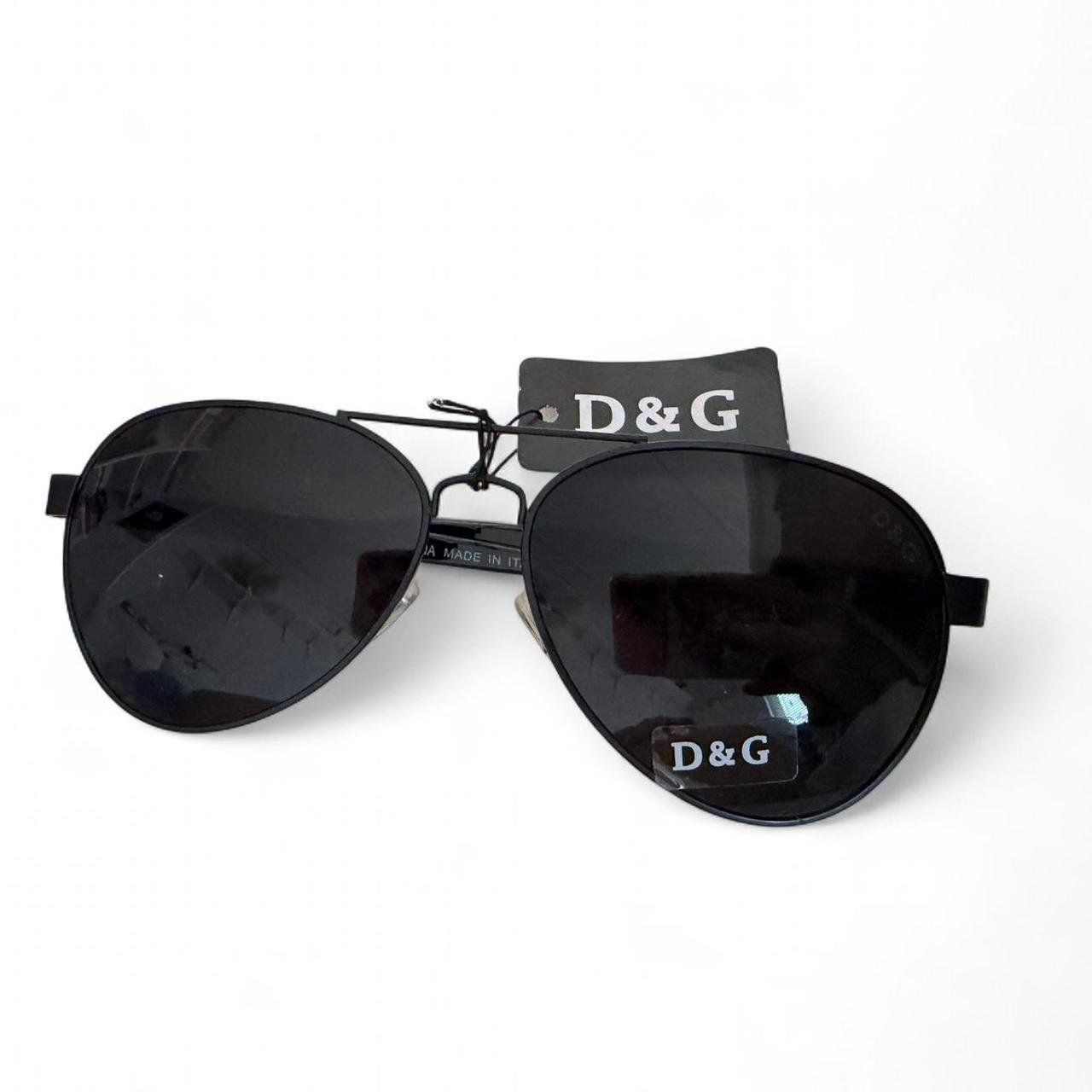 Brillen & Gläser: Dolce & Gabbana Men's Black and Silver Sunglasses – Neu (gemäss Beschreibung) aus Zürich von onlyifashion
