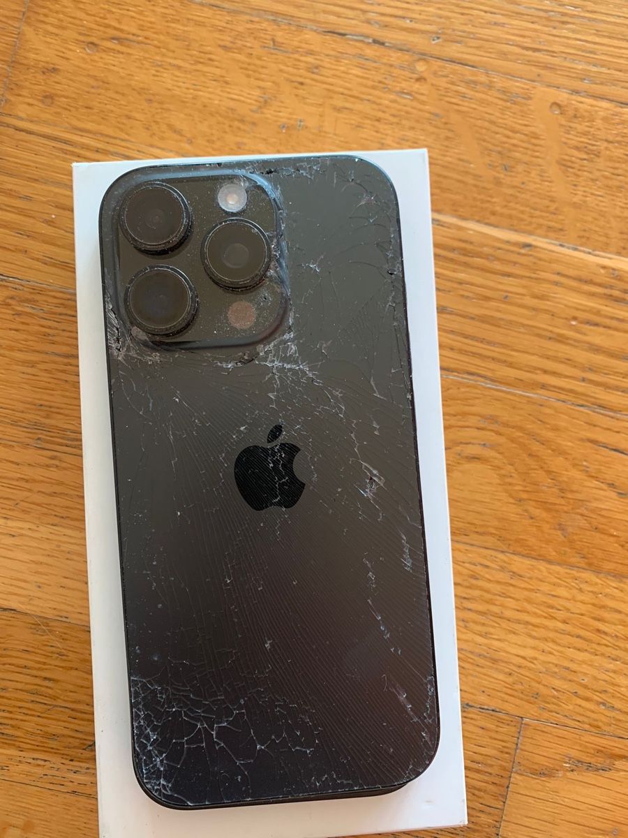 Apple Handys / Smartphones: iPhone 16pro 256gb – Gebraucht aus Rüfenacht BE von Goldenstore 1