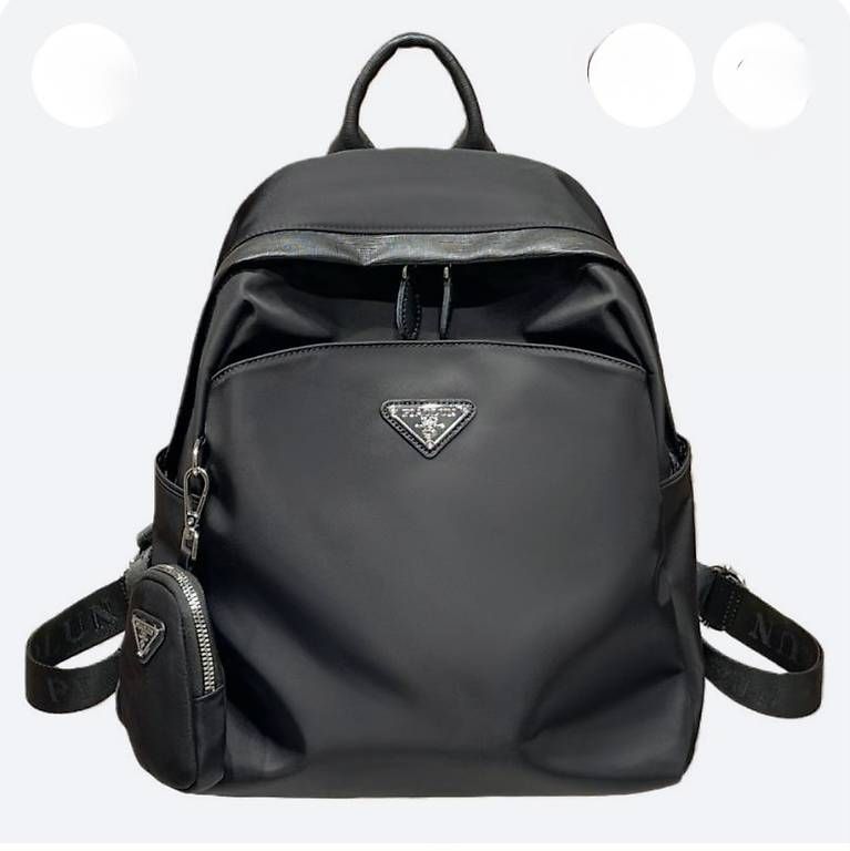 Rucksäcke: Schwarzer stylischer Rucksack NEU – Gebraucht aus Thalwil von Wahlschweizer