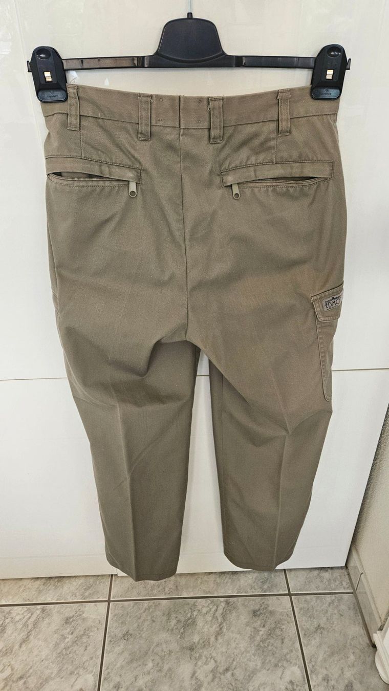Pantaloni: Herren Edmonte Cargo Hose, Khaki, Gr. 46 Freizeithose – Usato da Gossau ZH venduto da fashiontwo 1