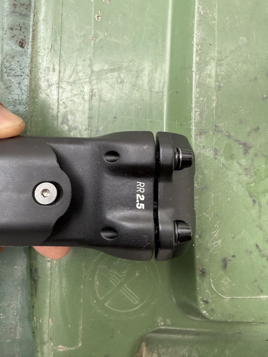 Syncros Ersatzteile: Vorbau Syncros RR2.5 100 mm – Gebraucht aus Wolfhausen von The_shark 2