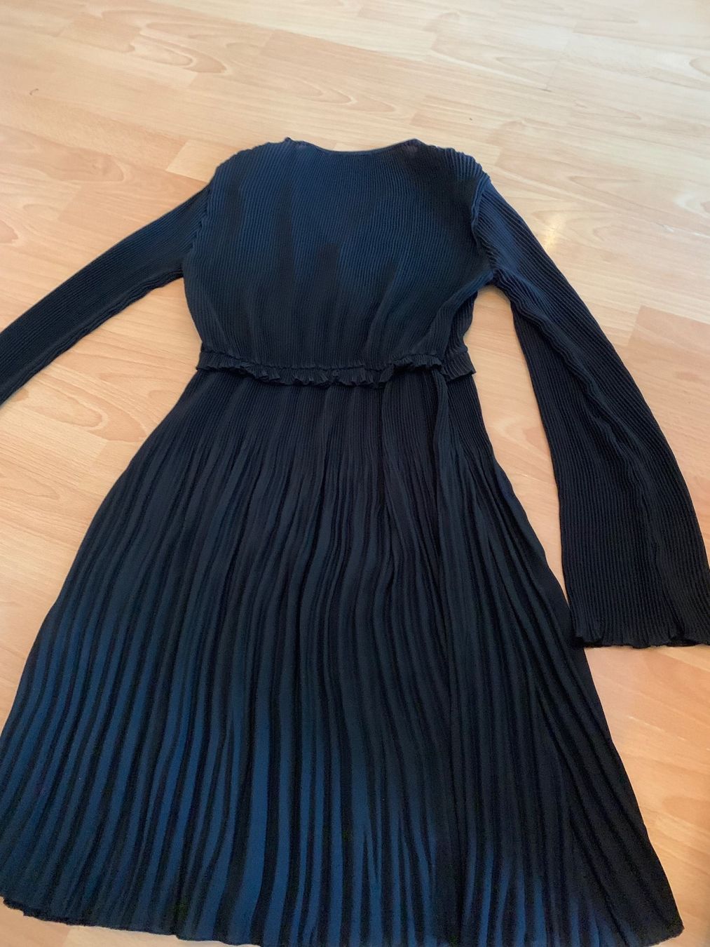 Primark Kleider: Jolie robe noire neuve Primark t. 34 – Gebraucht aus MEYRIN von Gwendo10 1