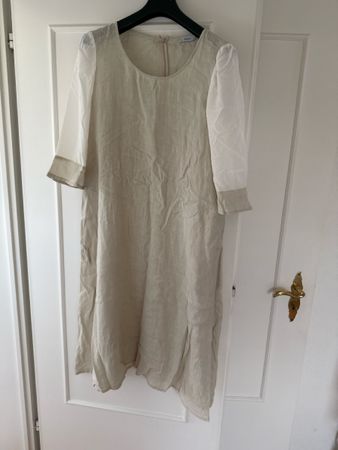 Kleid Yukai Leinen weiss/beige mit Defekten Grösse L
