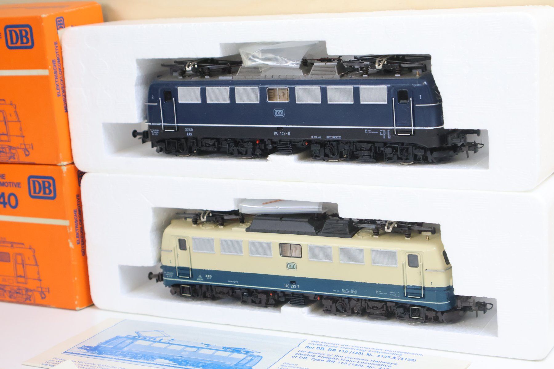 Roco Trains électriques: ROCO 2 x E-Loks - H0 DC Doppelpack 4135A / 4136B – D'occasion à Winterthur par Monstera 3