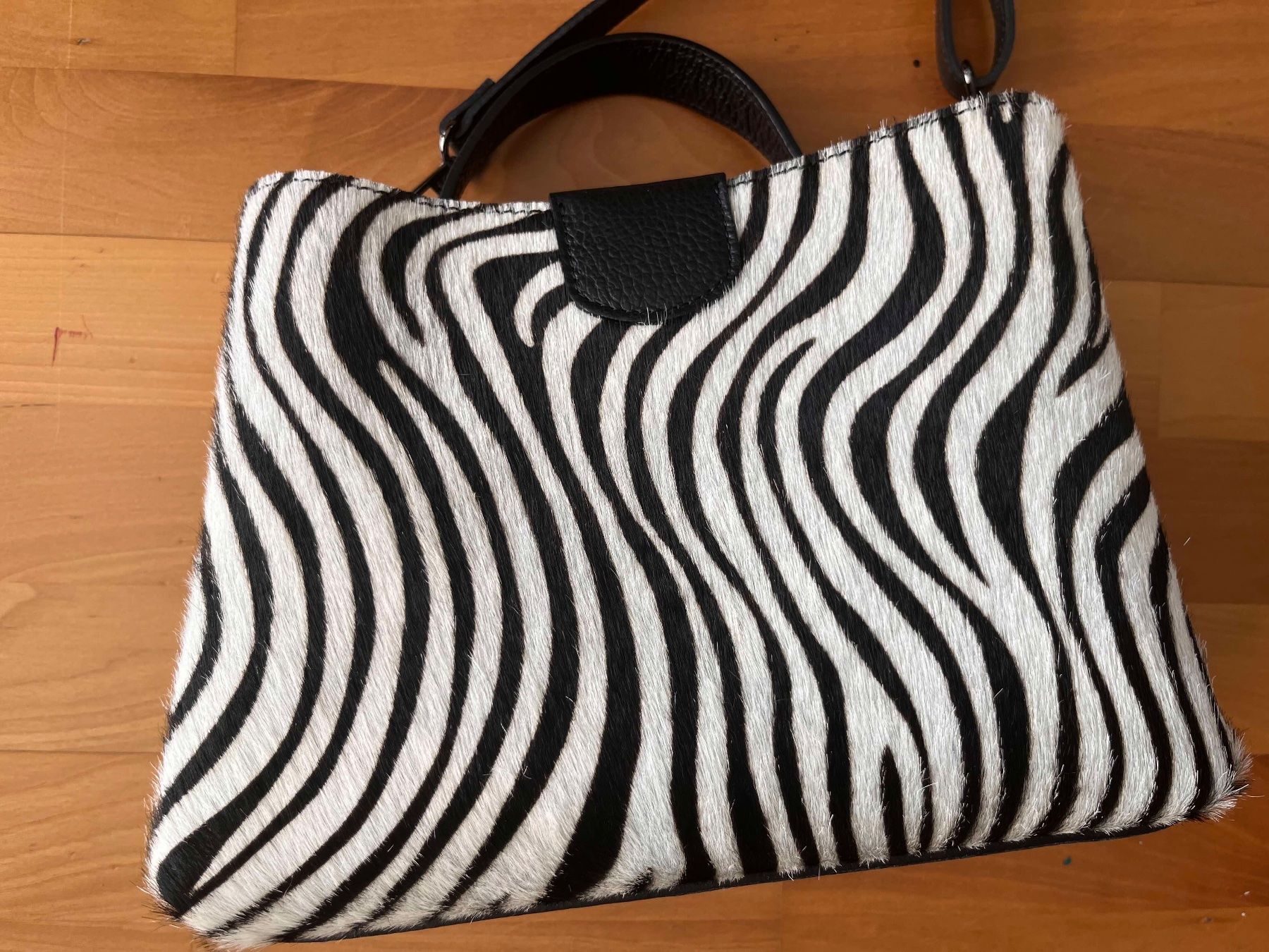 Borse da donna: Leder Handtasche Zebra Muster Damen – Nuovo (secondo la descrizione) da Zürich venduto da istvanfarkas 1