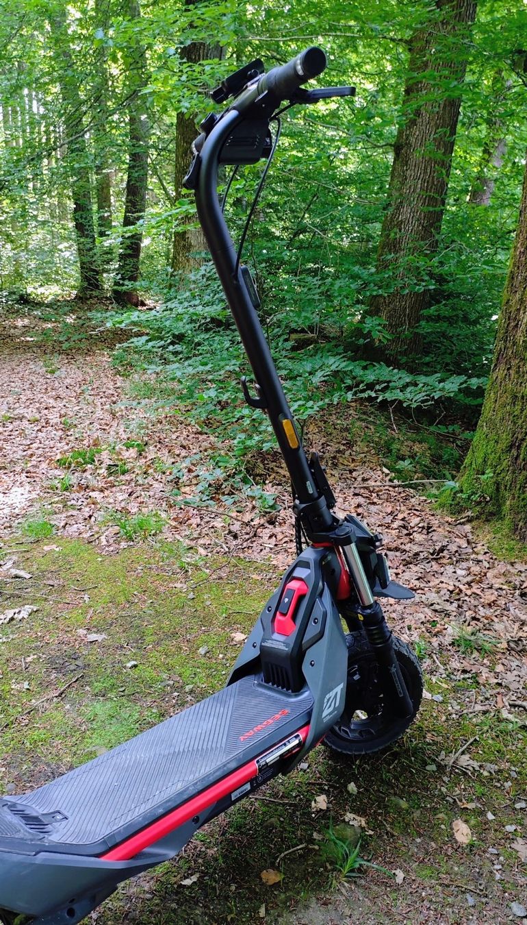 Scooter: Segway ZT3 Pro – Usato da Freienbach venduto da paede88 2
