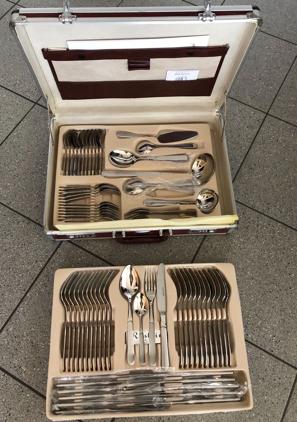 Set di posate: Besteck-Set 72-teilig Röslein Miami – Nuovo (secondo la descrizione) da Liestal venduto da FlomiVivi