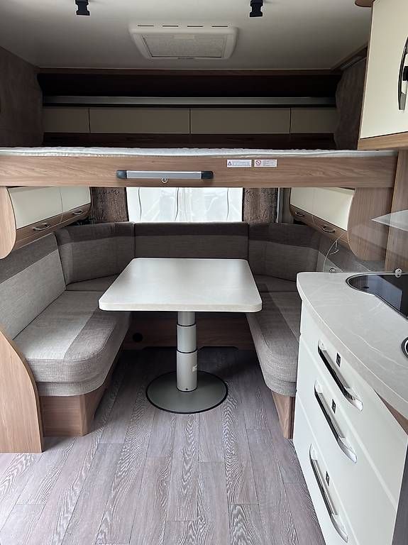 Véhicules de camping: Hobby 515 UHK De Luxe – D'occasion à Rotkreuz par kar_s5sw 1