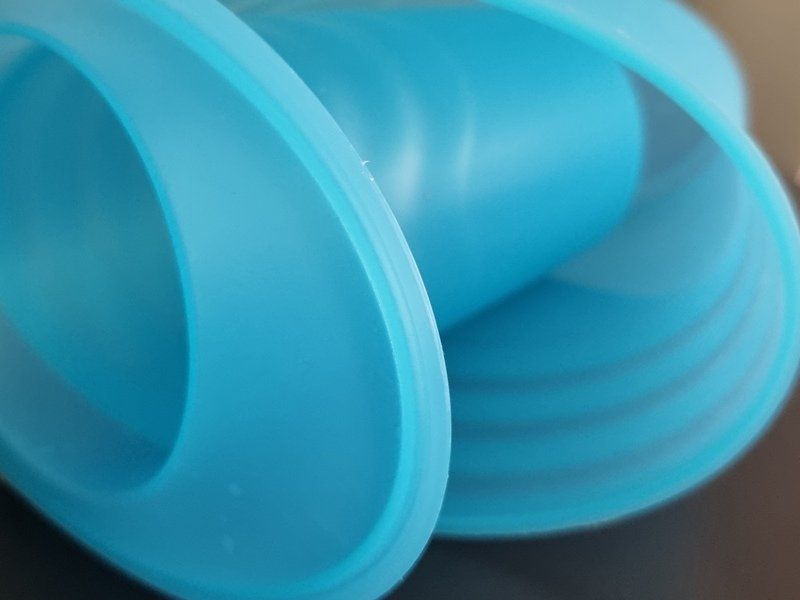 Tupperware Contenitori & Simili: TUPPERWARE - Weinkühler / Flaschenkühler – Usato da Basel venduto da Mamaree 3