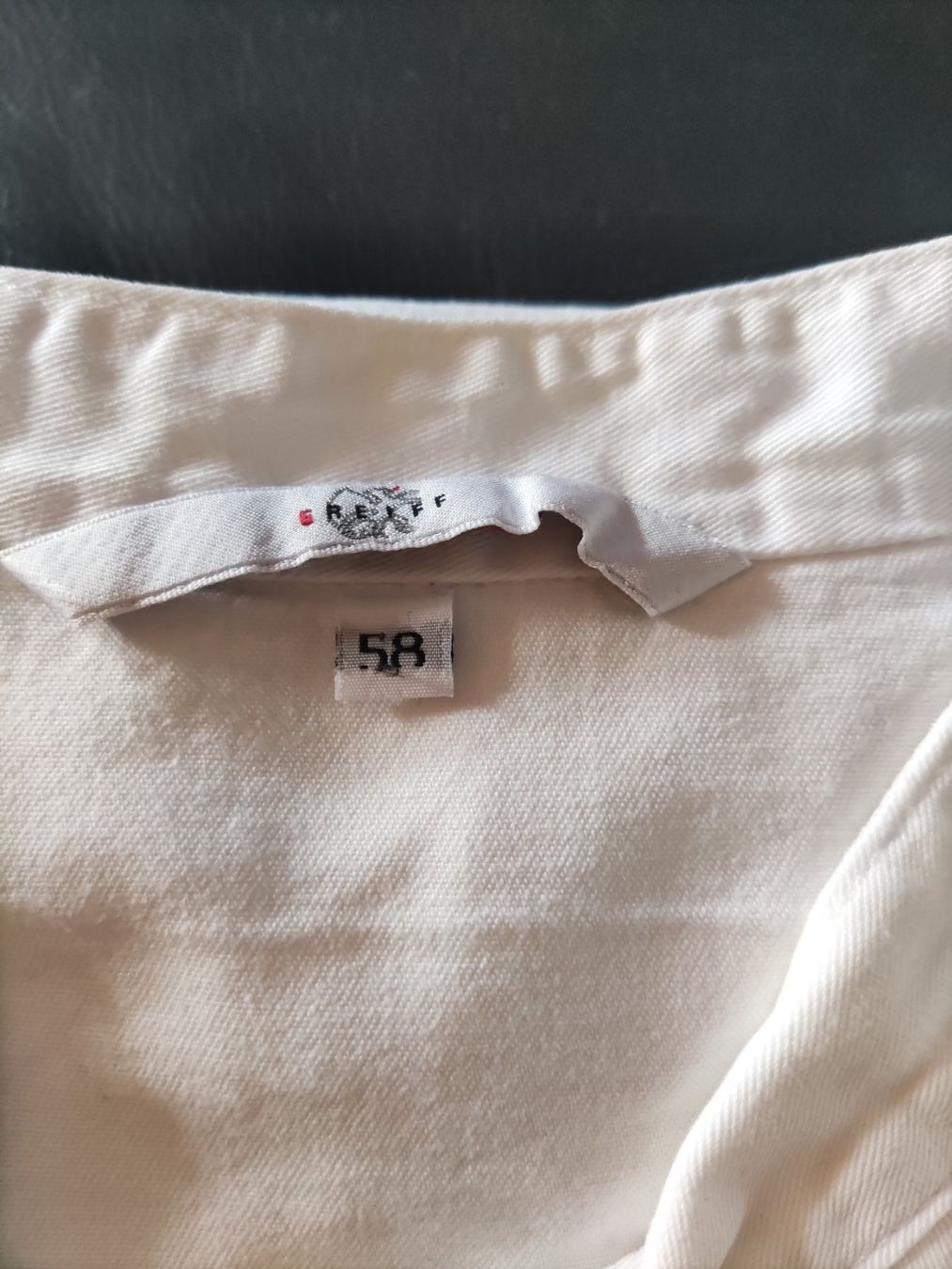 Camicette: Weisse Kochjacke oder Bluse langarm, weiss  60 gross – Usato da Spreitenbach venduto da lucius2024 1