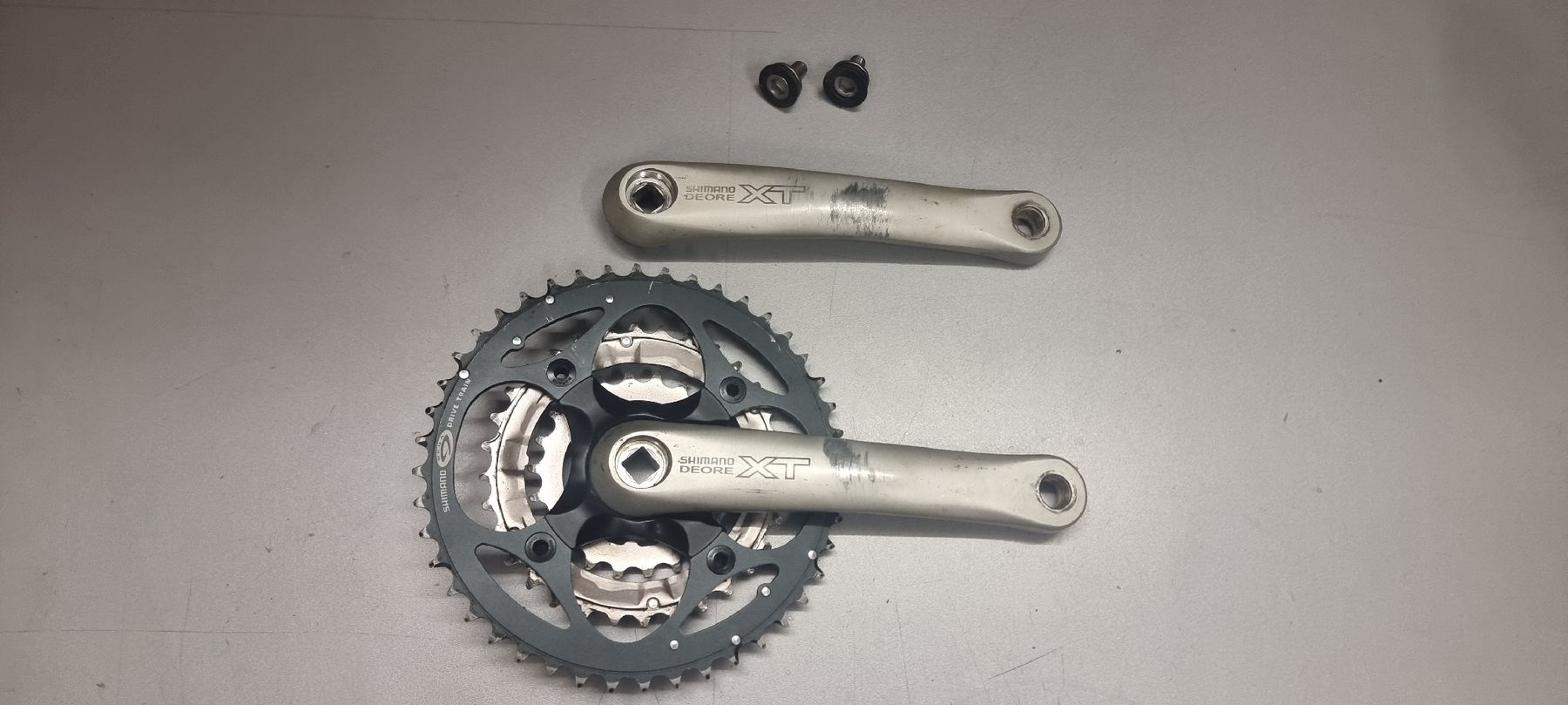 Shimano Pezzi di ricambio: Shimano XT M750 Kurbel  – Usato da Seon venduto da Stibinio