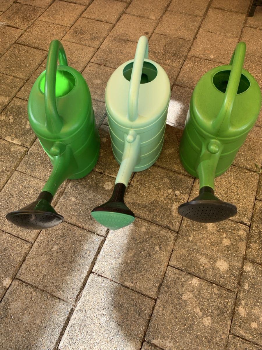 Humidifier & Arroser: 3Giesskannen, 10l, Kunsstoff – D'occasion à Unterentfelden par Bigi1966