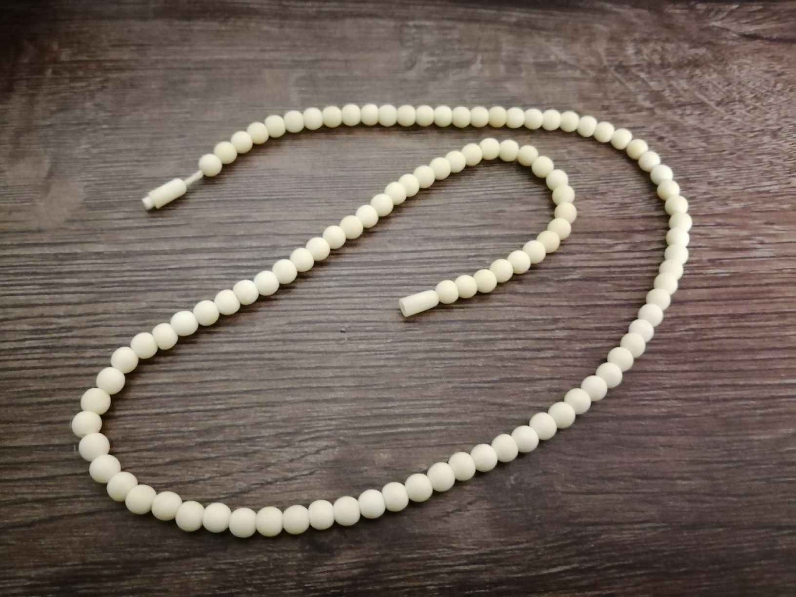 Catenine: Antikes Collier aus Bein Perlen – Usato da Nunningen venduto da mochflo 1