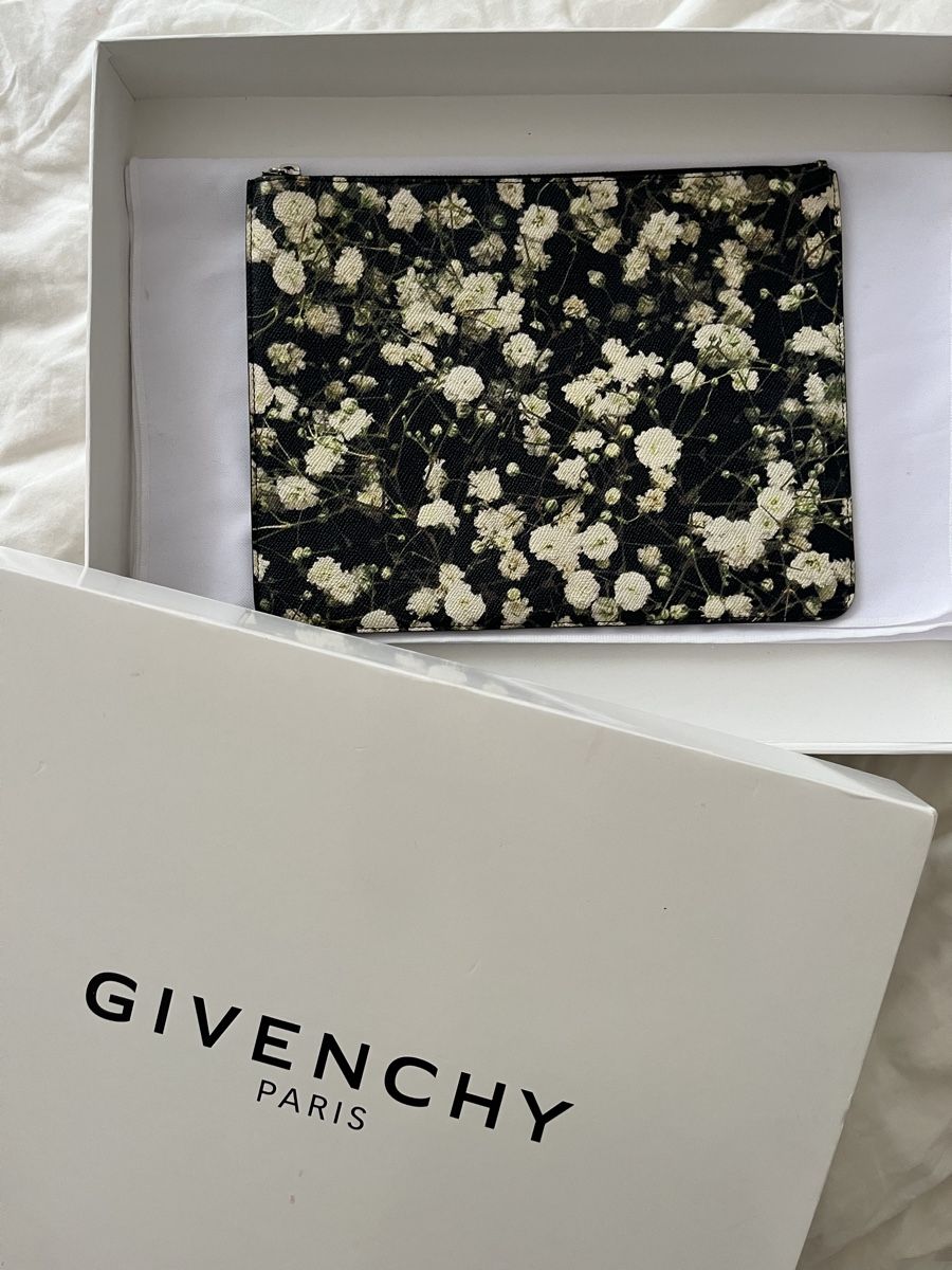 Givenchy Borse: Givenchy Floral Print Clutch – Usato da Basel venduto da arminafera 1
