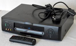Videorecorder VHS  Grundig GV740HiFi magnétoscope