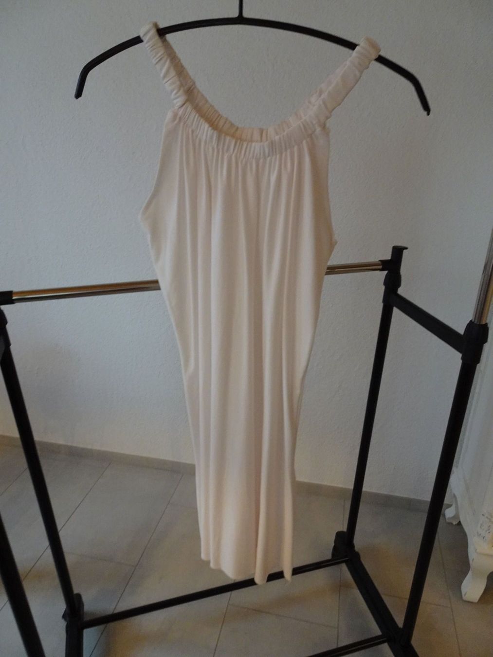 Vestiti: Weisses leichtes Strand-Kleid Gr. XS/S - 220401 – Usato da Küssnacht am Rigi venduto da Good4Deckeli 2