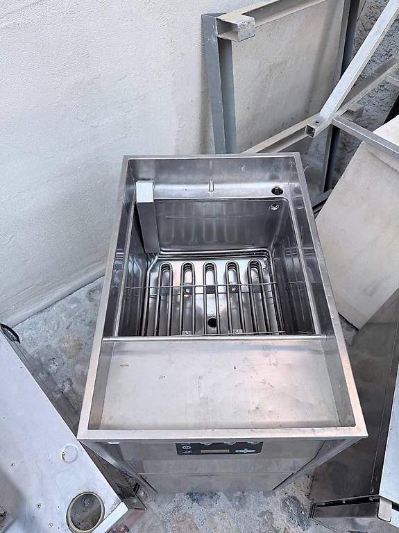 Appareils de cuisine: Fritteuse  – D'occasion à Oberdiessbach par 08Charly 1