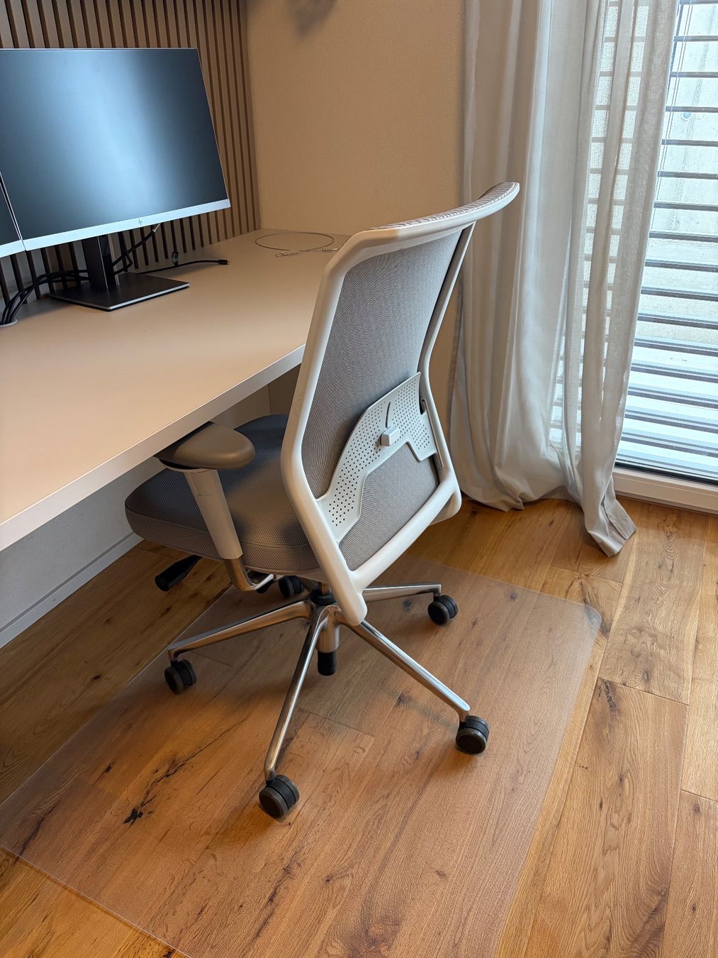 Vitra Sedie: Vitra Bürostuhl ID Mesh in grau – Usato da Egolzwil venduto da NadjaT 1