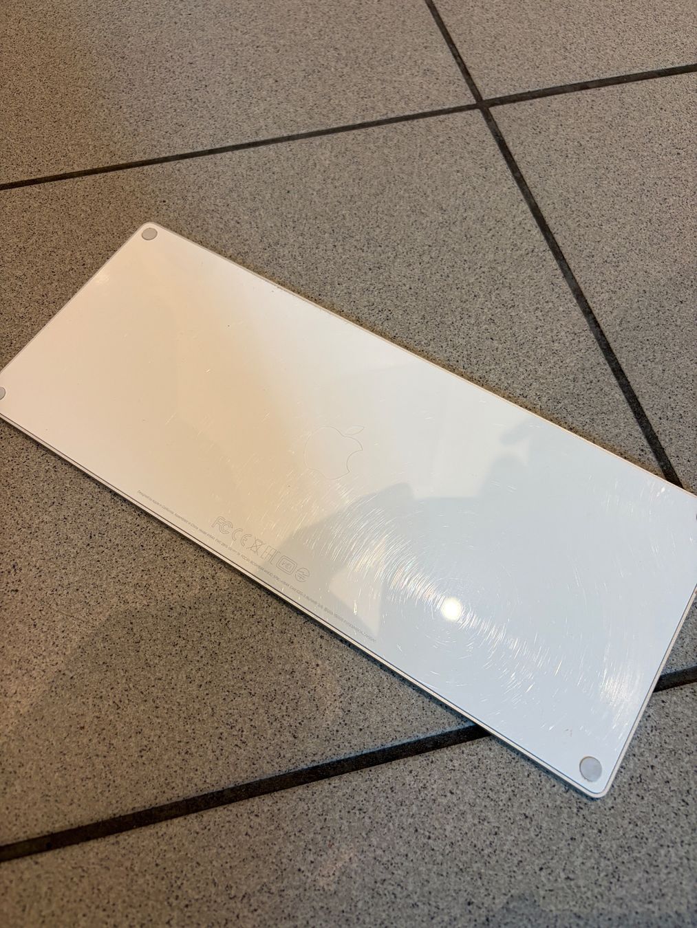 Apple Tastaturen: Apple Keyboard Lightning – Gebraucht aus Wetzikon ZH von wilmaa.1 2