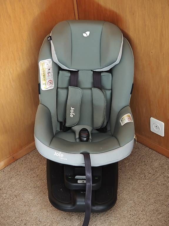 Seggiolini per auto: Kindersitz mit Isofix – Usato da Chur venduto da cap_cj27