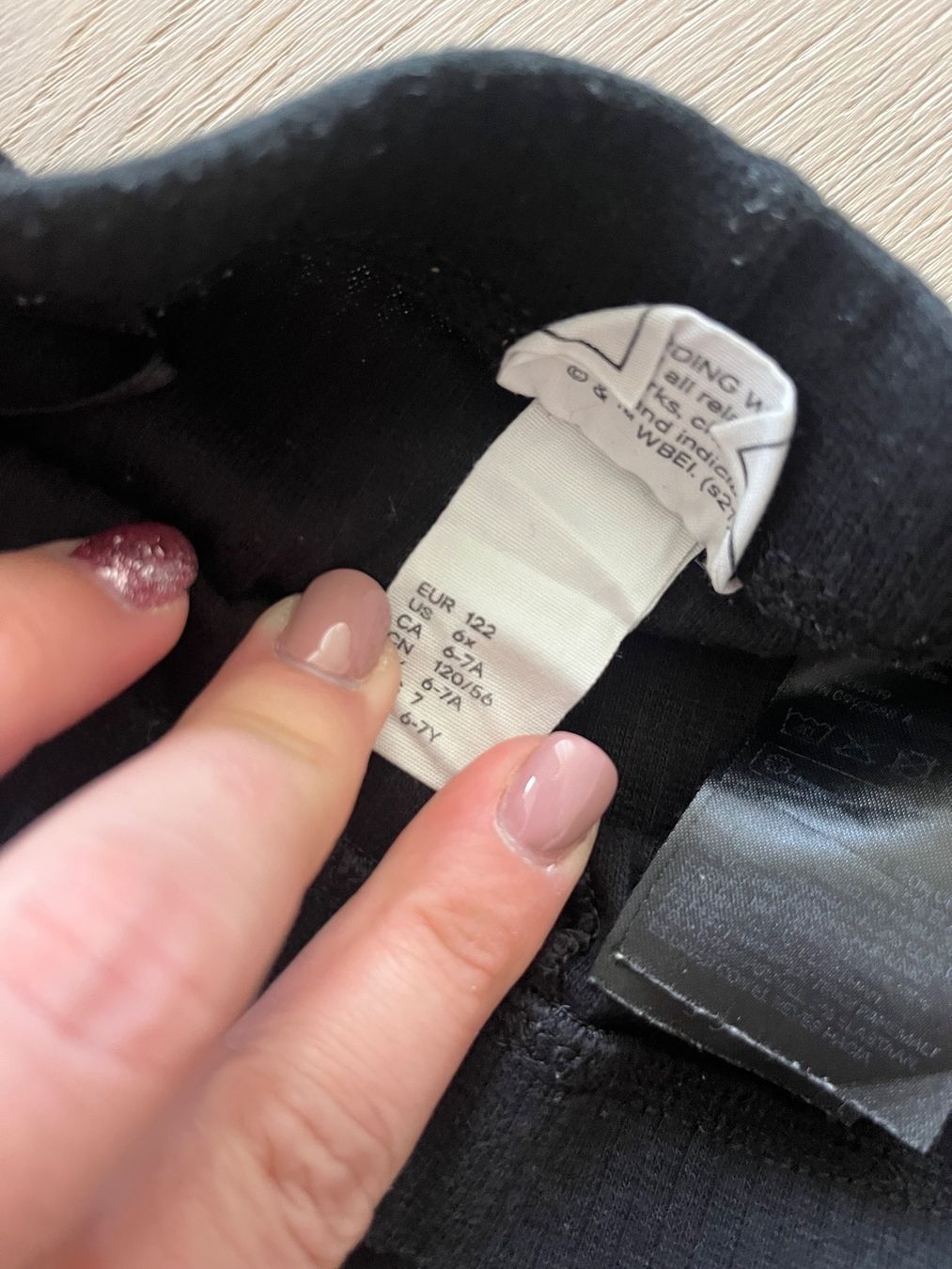 H&M Hosen: H&M Rippleggins 122 cm – Gebraucht aus Wallisellen von Nataschab0 2